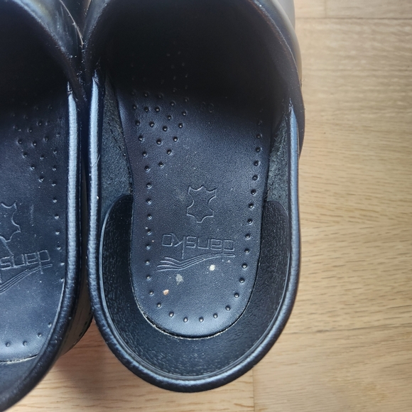 Danskos - Picture 7 of 11